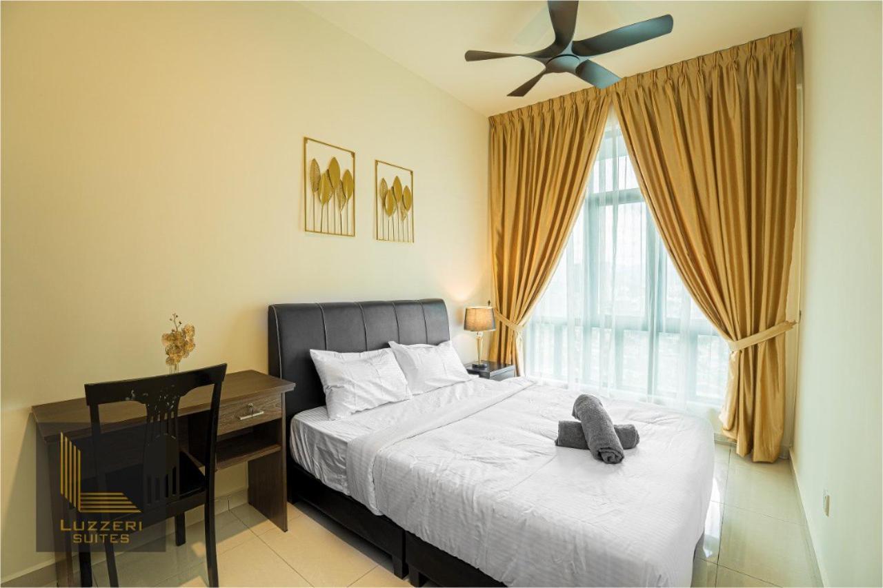 Legasi Kampung Baru Guesthouse Куала Лумпур Екстериор снимка